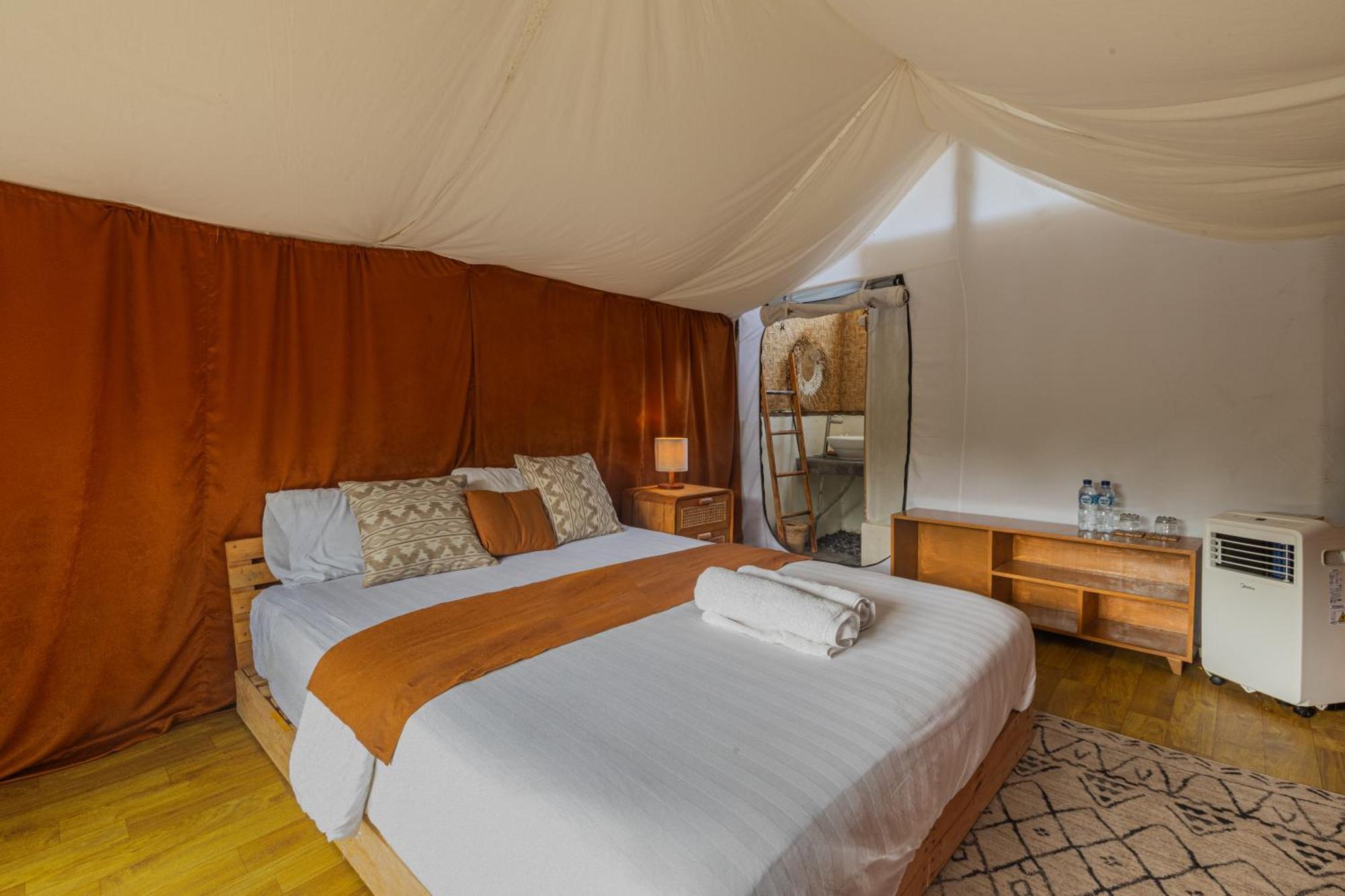 Camani Glamping Hotel Karangasem  Ngoại thất bức ảnh