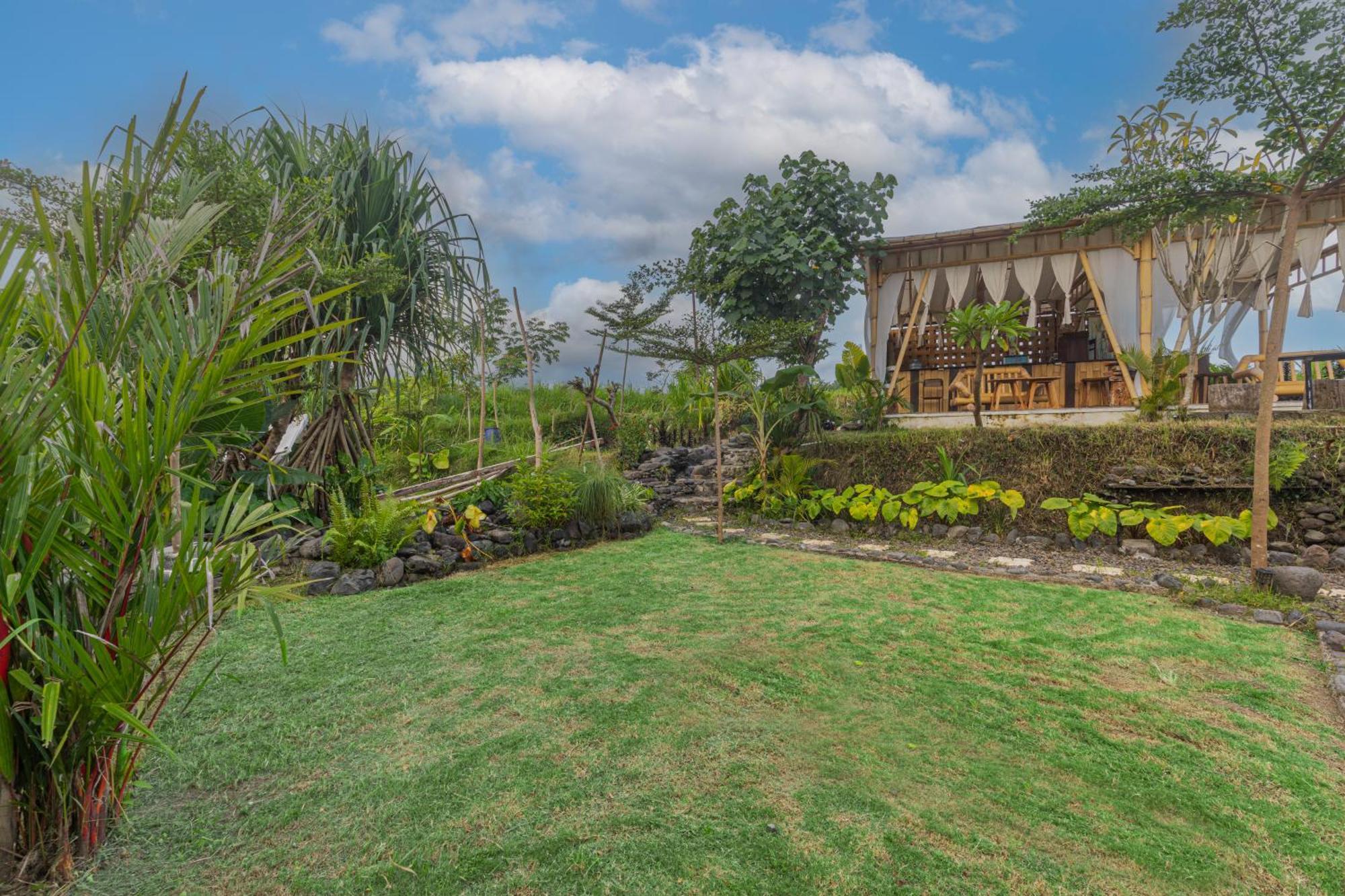 Camani Glamping Hotel Karangasem  Ngoại thất bức ảnh