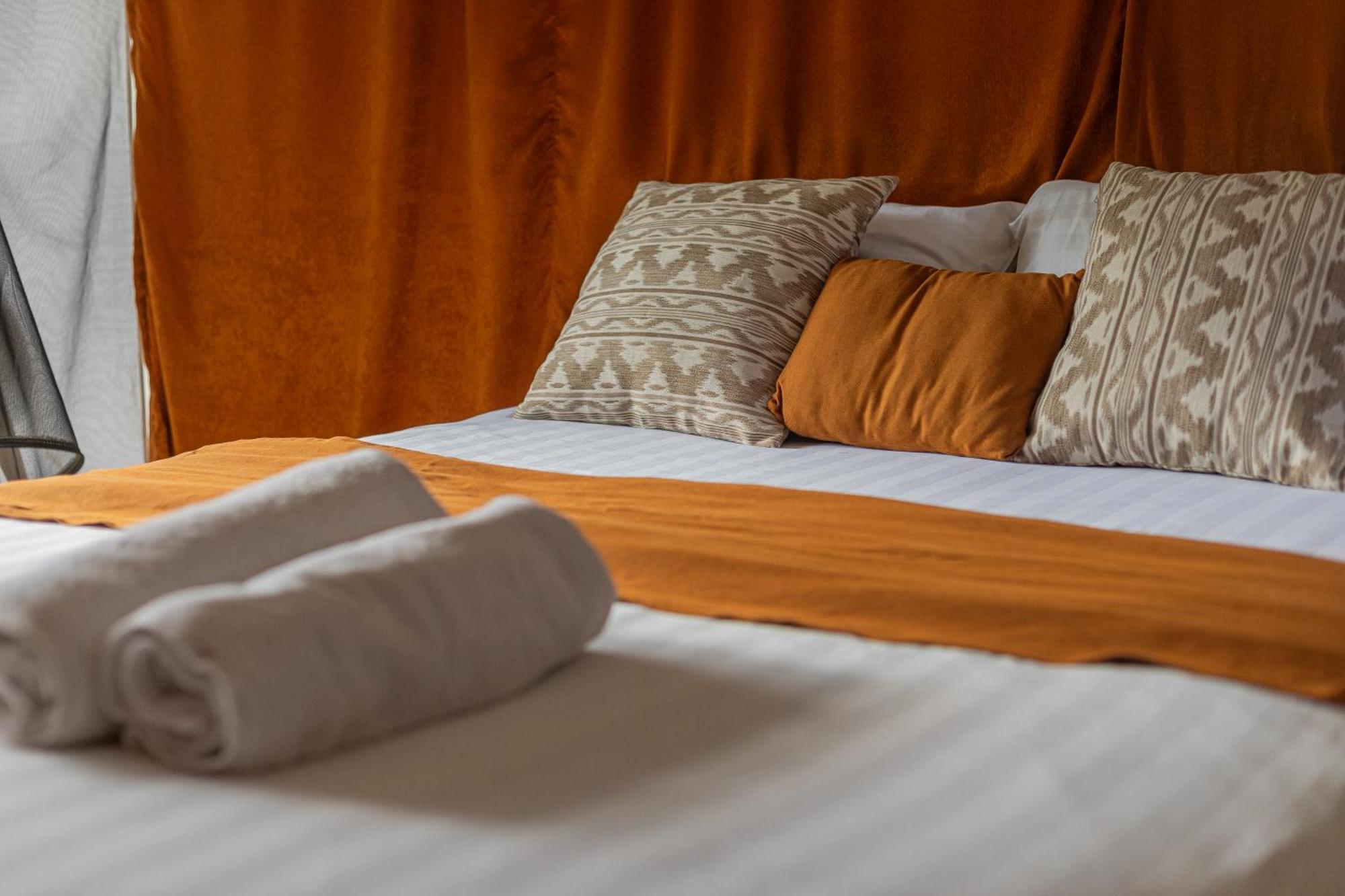 Camani Glamping Hotel Karangasem  Phòng bức ảnh
