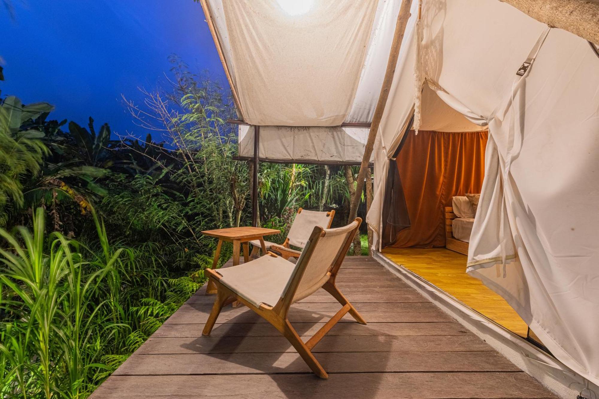 Camani Glamping Hotel Karangasem  Phòng bức ảnh